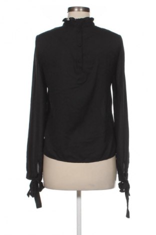 Дамска блуза Vero Moda, Размер S, Цвят Черен, Цена 3,06 €