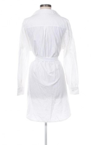 Damenbluse Amisu, Größe M, Farbe Weiß, Preis € 6,99