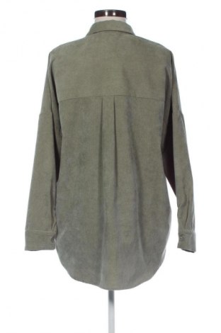 Дамска риза Stradivarius, Размер S, Цвят Зелен, Цена 12,69 €