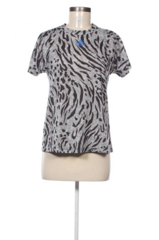 Damen T-Shirt Adidas, Größe XS, Farbe Mehrfarbig, Preis 13,99 €