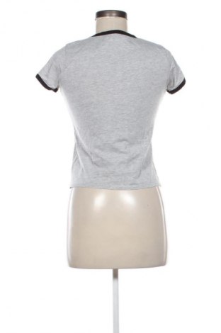 Дамска тениска Fb Sister, Размер S, Цвят Сив, Цена 9,00 €