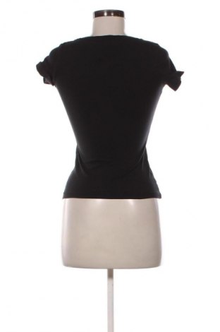 Γυναικείο t-shirt Guess, Μέγεθος XS, Χρώμα Πολύχρωμο, Τιμή 16,00 €