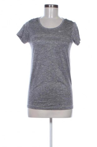 Tricou de femei Nike, Mărime S, Culoare Gri, Preț 67,99 Lei