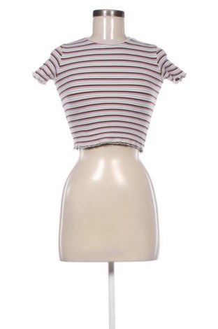 Дамска тениска Pull&Bear, Размер XS, Цвят Многоцветен, Цена 9,00 €