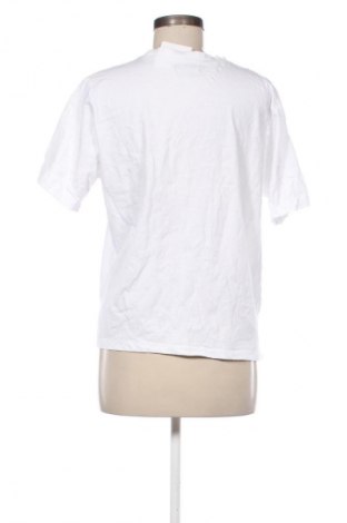 Γυναικείο t-shirt Sinsay, Μέγεθος L, Χρώμα Λευκό, Τιμή 8,69 €