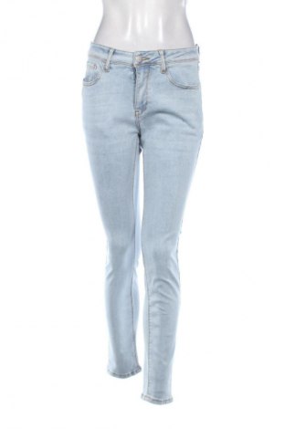 Damskie jeansy Aada Studios, Rozmiar L, Kolor Niebieski, Cena 250,99 zł