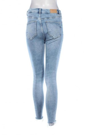 Γυναικείο Τζίν Amisu, Μέγεθος M, Χρώμα Μπλέ, Τιμή 15,00 €
