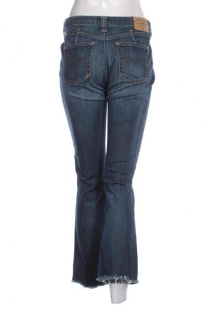 Damskie jeansy Armani Jeans, Rozmiar M, Kolor Niebieski, Cena 210,99 zł