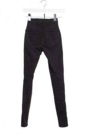 Blugi de femei Bershka, Mărime XXS, Culoare Gri, Preț 78,20 Lei