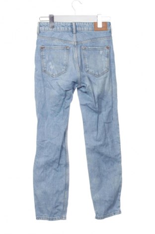 Дамски дънки Bershka, Размер XS, Цвят Син, Цена 11,75 €