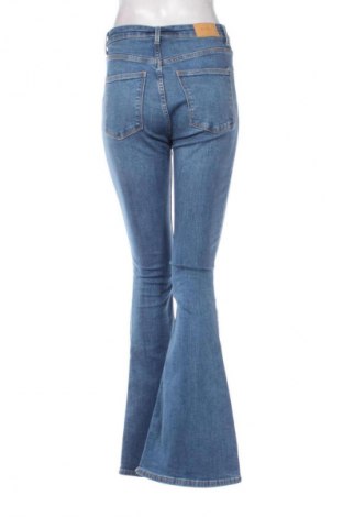 Dámské džíny  Bershka, Velikost S, Barva Modrá, Cena  425,00 Kč
