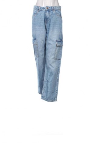 Дамски дънки Bershka, Размер M, Цвят Син, Цена 14,83 €