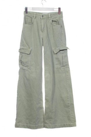 Damen Jeans Bershka, Größe S, Farbe Grün, Preis 15,00 €