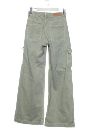 Damen Jeans Bershka, Größe S, Farbe Grün, Preis 15,00 €