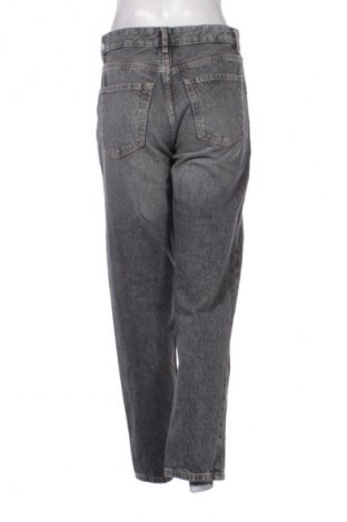 Dámske džínsy  Bershka, Veľkosť M, Farba Sivá, Cena  15,00 €