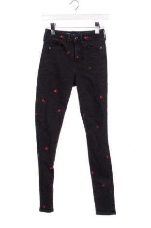 Γυναικείο Τζίν Gap, Μέγεθος S, Χρώμα Μαύρο, Τιμή 15,49 €