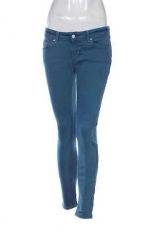 Damskie jeansy Guess, Rozmiar M, Kolor Niebieski, Cena 127,99 zł