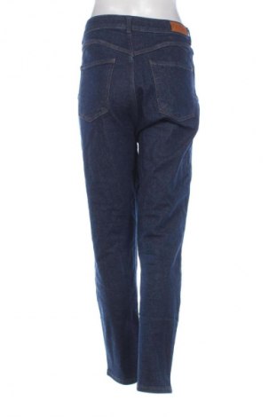 Damskie jeansy Karol, Rozmiar M, Kolor Niebieski, Cena 80,38 zł