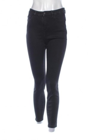 Γυναικείο Τζίν Mohito, Μέγεθος S, Χρώμα Μαύρο, Τιμή 15,00 €