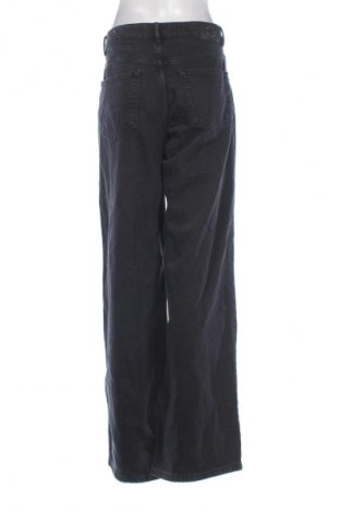 Γυναικείο Τζίν Pull&Bear, Μέγεθος L, Χρώμα Γκρί, Τιμή 15,00 €