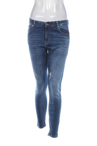 Γυναικείο Τζίν Reserved, Μέγεθος M, Χρώμα Μπλέ, Τιμή 15,00 €