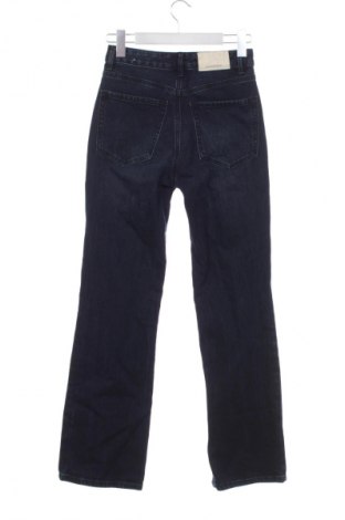 Γυναικείο Τζίν Stradivarius, Μέγεθος XS, Χρώμα Μπλέ, Τιμή 14,77 €