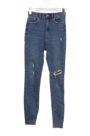 Γυναικείο Τζίν Stradivarius, Μέγεθος S, Χρώμα Μπλέ, Τιμή 14,77 €