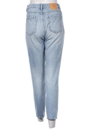 Damskie jeansy Stradivarius, Rozmiar S, Kolor Niebieski, Cena 80,38 zł