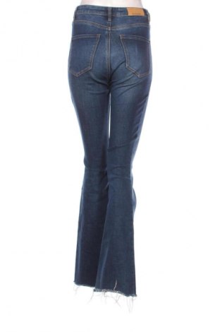 Γυναικείο Τζίν Stradivarius, Μέγεθος S, Χρώμα Μπλέ, Τιμή 14,77 €