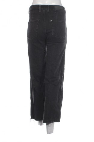 Damskie jeansy H&M, Rozmiar S, Kolor Czarny, Cena 43,99 zł