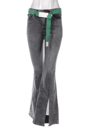 Damskie jeansy Unbranded, Rozmiar S, Kolor Kolorowy, Cena 80,38 zł