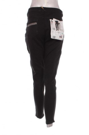 Damskie jeansy Up 2 Fashion, Rozmiar XL, Kolor Czarny, Cena 64,99 zł