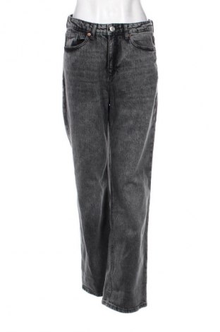 Blugi de femei Vero Moda, Mărime M, Culoare Gri, Preț 91,00 Lei