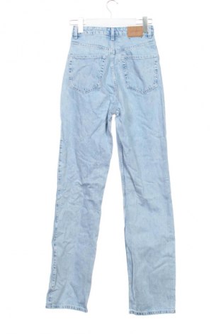 Damskie jeansy Weekday, Rozmiar XS, Kolor Niebieski, Cena 58,99 zł