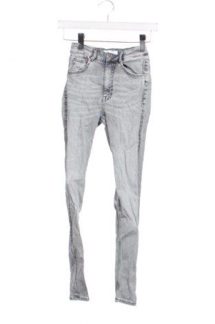 Blugi de femei Zara, Mărime XXS, Culoare Gri, Preț 48,99 Lei