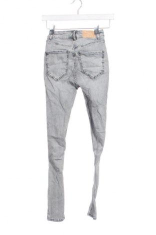 Blugi de femei Zara, Mărime XXS, Culoare Gri, Preț 48,99 Lei