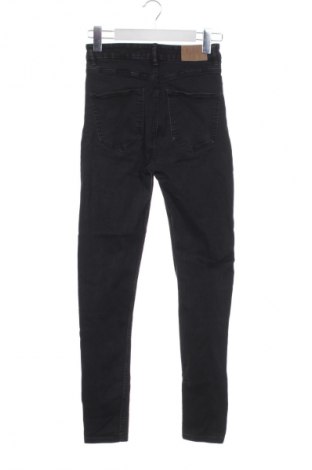 Blugi de femei Zara, Mărime XS, Culoare Negru, Preț 62,99 Lei
