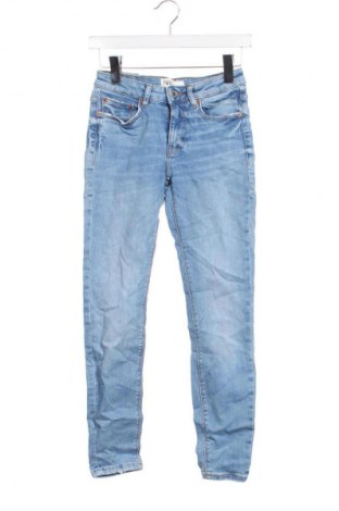Дамски дънки Zara, Размер XS, Цвят Син, Цена 10,73 €