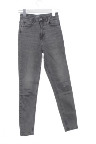 Női farmernadrág Zara, Méret XS, Szín Szürke, Ár 5 785 Ft