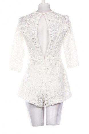 Kurzer Damenoverall Zara, Größe M, Farbe Weiß, Preis 17,00 €