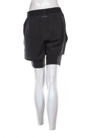Dámské kraťasy  Adidas, Velikost M, Barva Černá, Cena  339,00 Kč