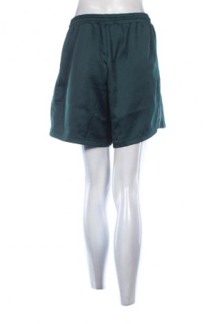 Dámske kraťasy  Adidas, Veľkosť XL, Farba Zelená, Cena  38,37 €