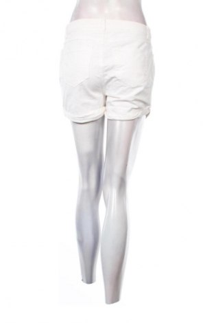 Női rövidnadrág Amisu, Méret M, Szín Fehér, Ár 1 058 Ft
