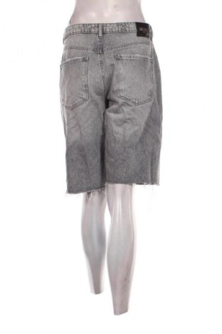 Női rövidnadrág Amisu, Méret XL, Szín Szürke, Ár 3 899 Ft