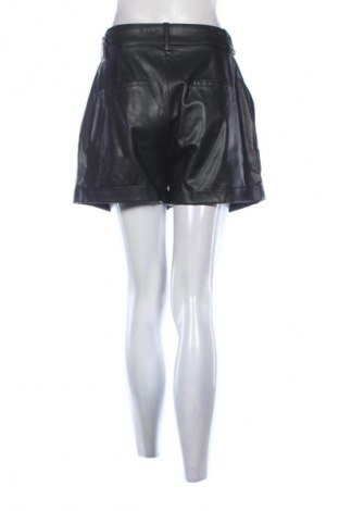Γυναικείο κοντό παντελόνι Amisu, Μέγεθος M, Χρώμα Μαύρο, Τιμή 10,00 €