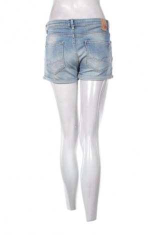 Γυναικείο κοντό παντελόνι Bershka, Μέγεθος M, Χρώμα Μπλέ, Τιμή 9,78 €