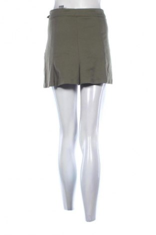 Damen Shorts Bershka, Größe S, Farbe Grün, Preis 10,00 €
