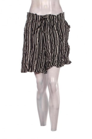 Damen Shorts C&A, Größe XXL, Farbe Mehrfarbig, Preis 10,99 €