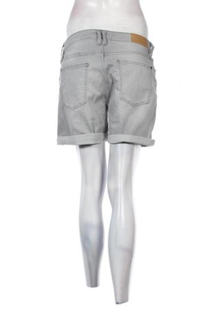 Damen Shorts Edc By Esprit, Größe XL, Farbe Grau, Preis € 51,99