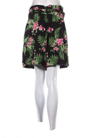 Pantaloni scurți de femei Editor's Cut, Mărime XL, Culoare Multicolor, Preț 79,99 Lei